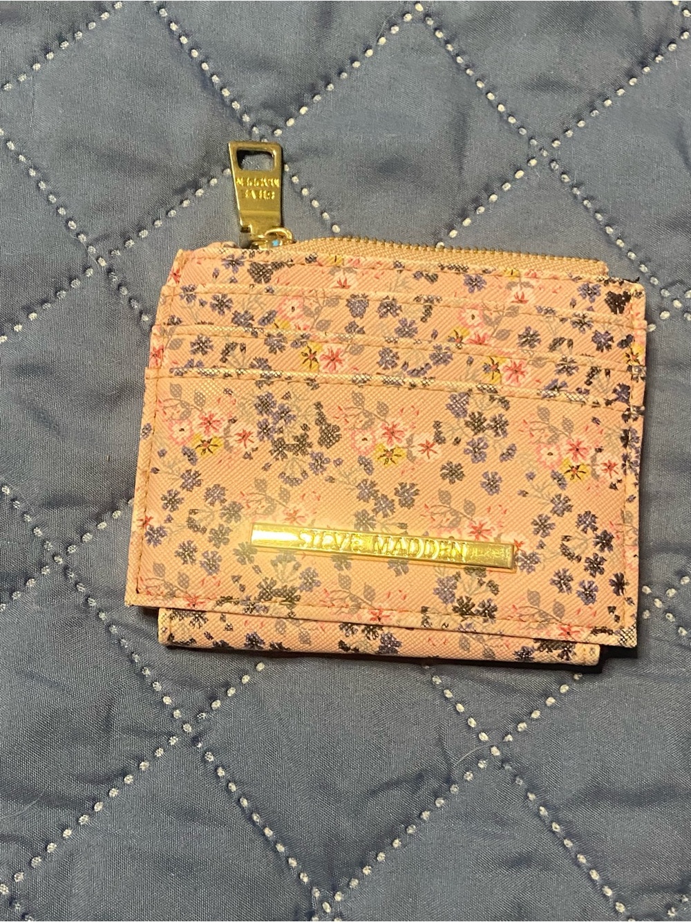 STEVE MADDEN Pink Floral BiFold Card Wallet